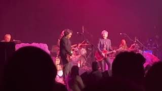 Don’t Dream It’s Over - Crowded House - 5/15/23 Chicago Theatre