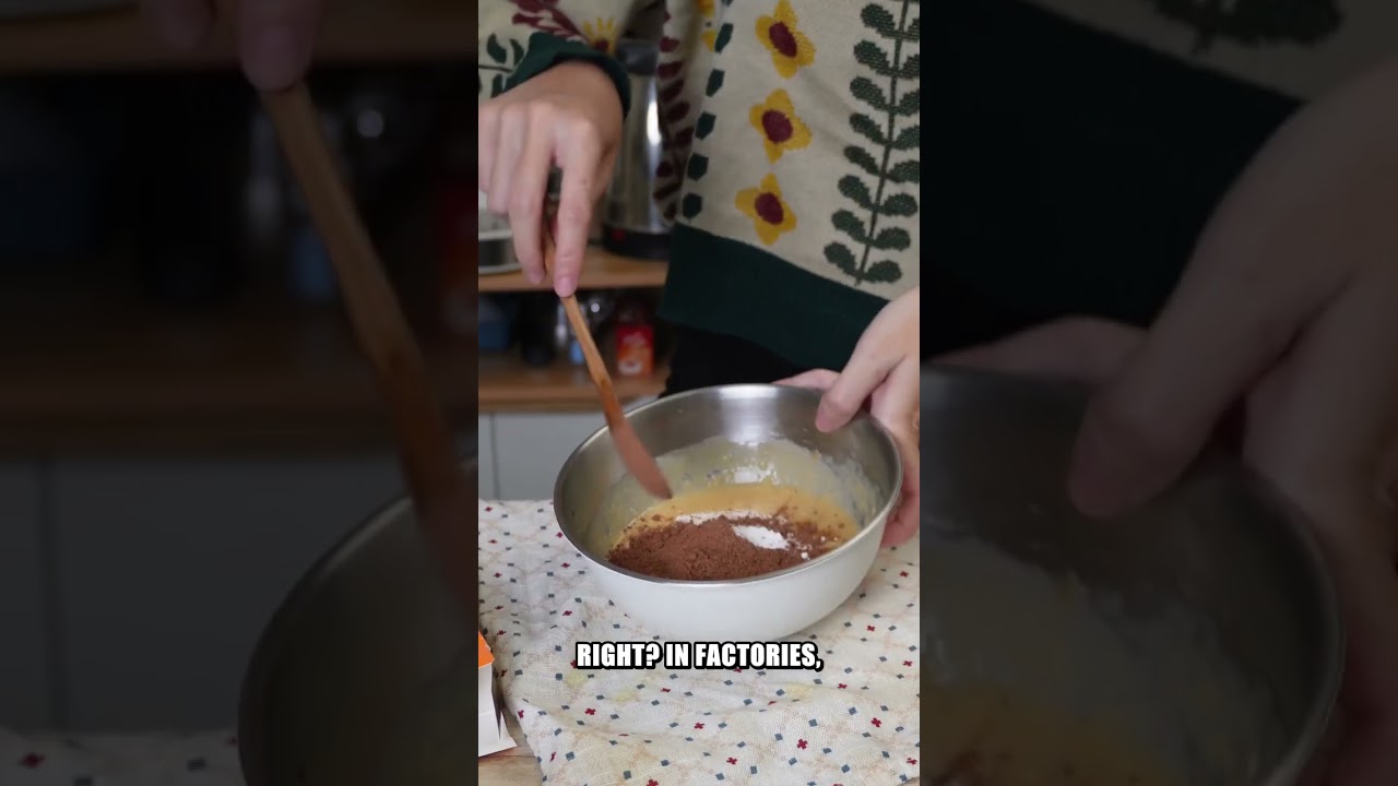 Why Do Metal Objects Attract Each Other When Heated?