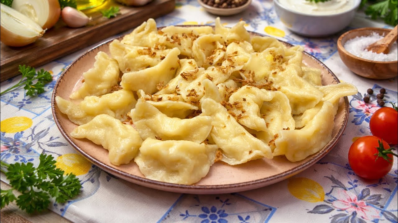 ВАРЕНИКИ С КАРТОШКОЙ как в детстве! Рассказал свой вкусный рецепт / лайфхак с луком / МУКА #ЦЕСНА