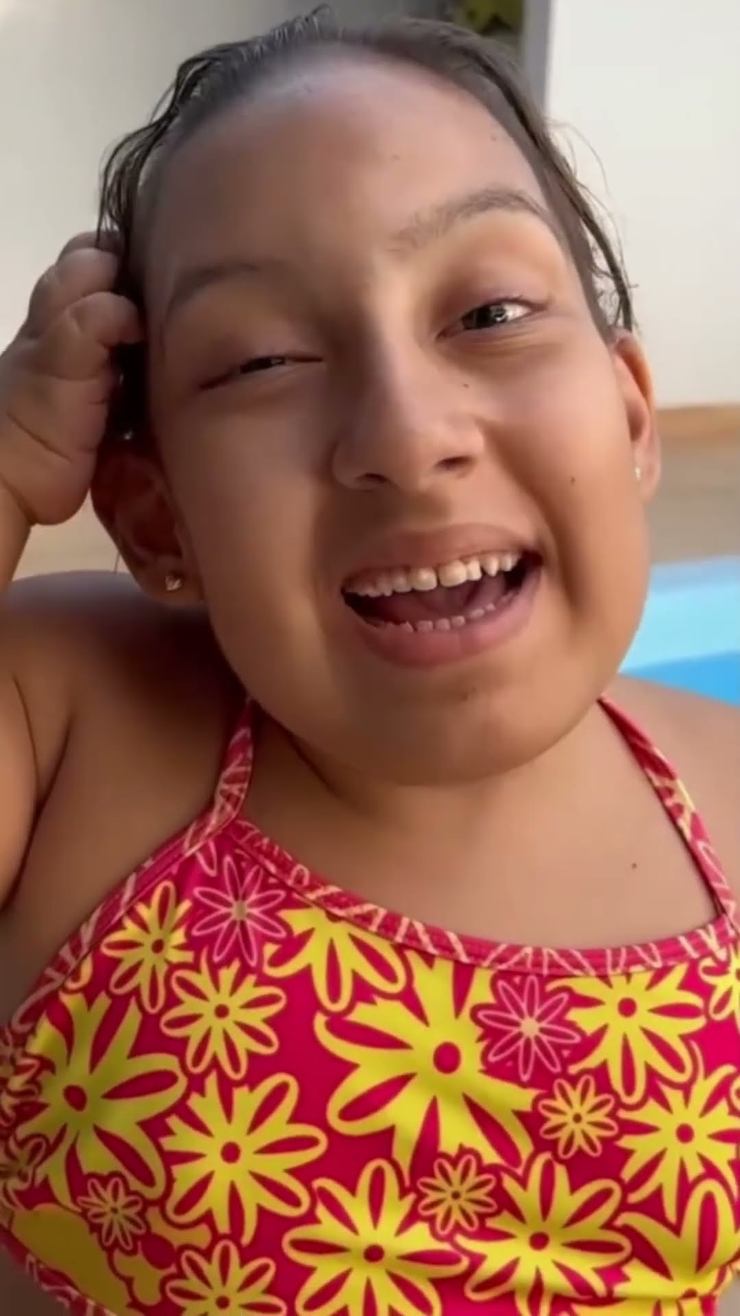Regras de Segurança na piscina com Maria Clara MC Divertida #shorts