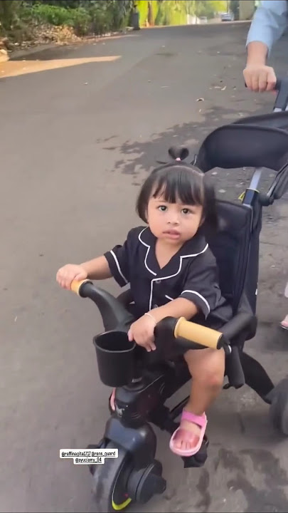 Lagi sepedaan denger ncus nyanyi langsung goyang🤣#babylily#baby#babyrans#raffinagita#feedshorts