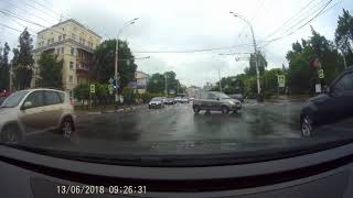 Car goes spinning from T bone crash || Viral Video UK