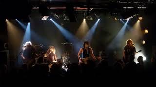 Tyler Bryant & The Shakedown - "Weak n' Weepin'" (live Paris 2017)