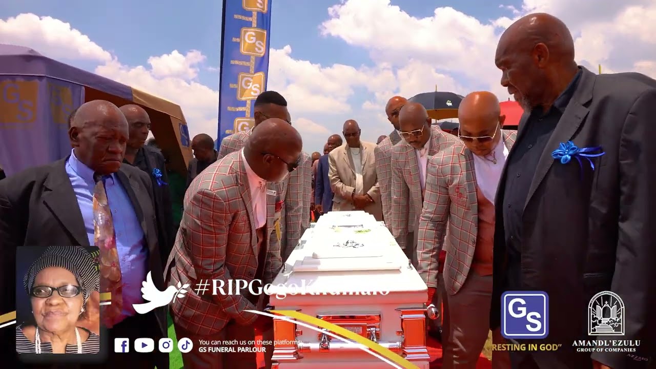 11:30 утра. Похороны на кладбище Кромвлей.