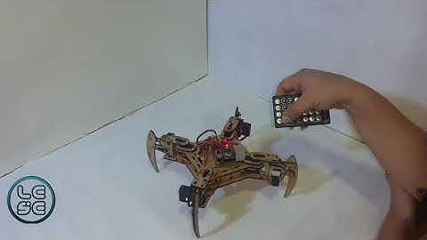 Aranha quadrúpede Robô ( Robótica e Arduíno)