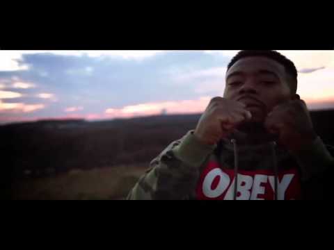 Deniro Farrar Ft. Flosstradamus - Look At The Sky