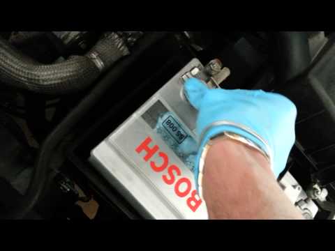 pulisci  morsetti batteria .-Per la pulizia dei morsetti  e poli batteria