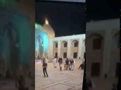 بناء كعبة فى ايران والشيعة يطوفون حولها