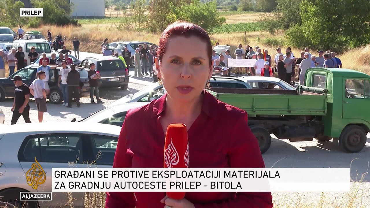 سكان بريليب يقطعون طريق بيتولا - جرادسكو