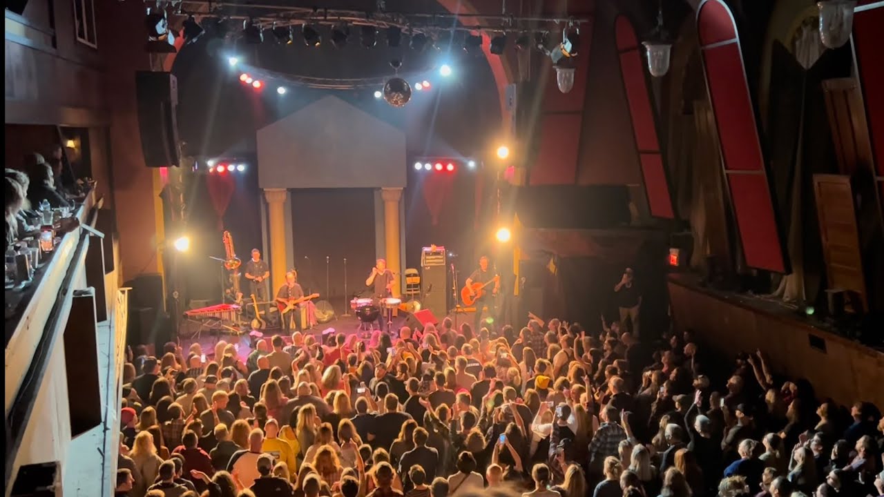 Violent Femmes - LIVE 2022 (SOLD OUT) @ Mr. Smalls Theatre in Millvale/Pittsburgh Pa