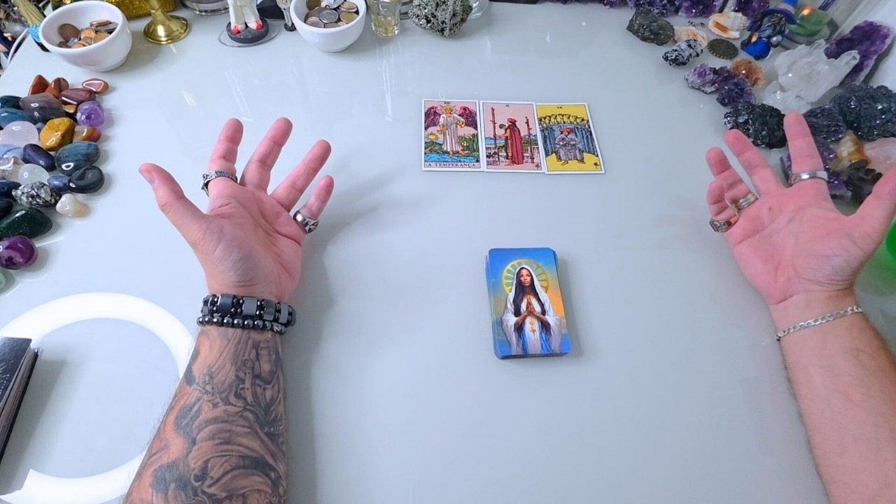 Como Estão Os Pensamentos e Sentimentos Dele(a) HOJE Em Relação a Mim Tarot? Vai me Procurar?