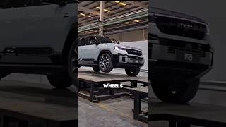 BYD Leopard 8 Can Drive on 3 Tires! 😱🚙