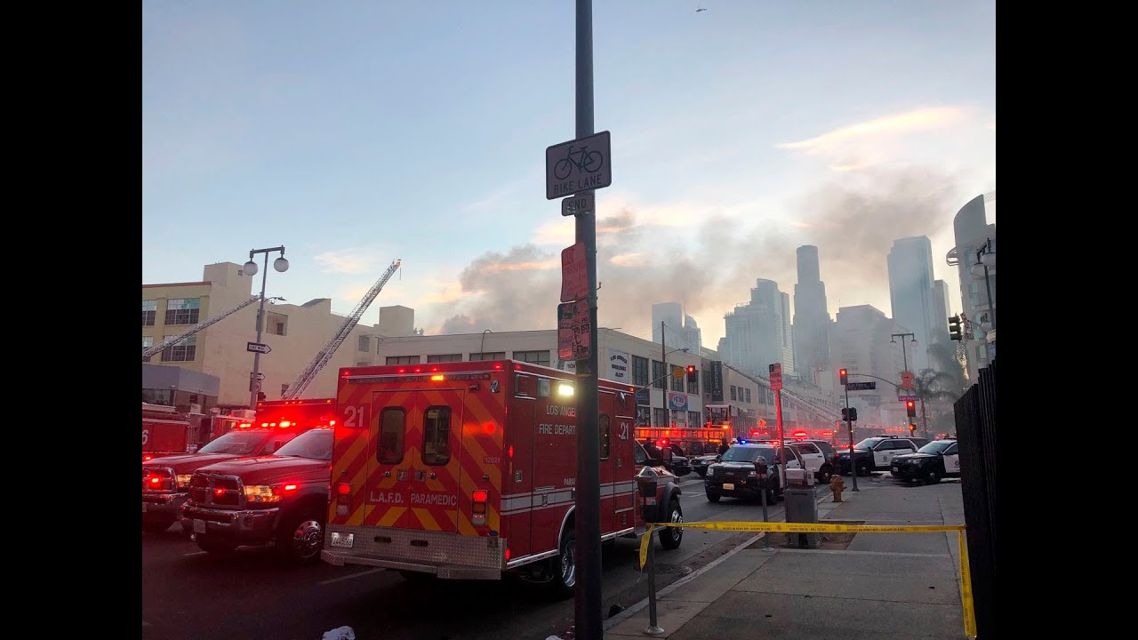 11 firefighters hurt while fleeing explosion in Los Angeles - YouTube