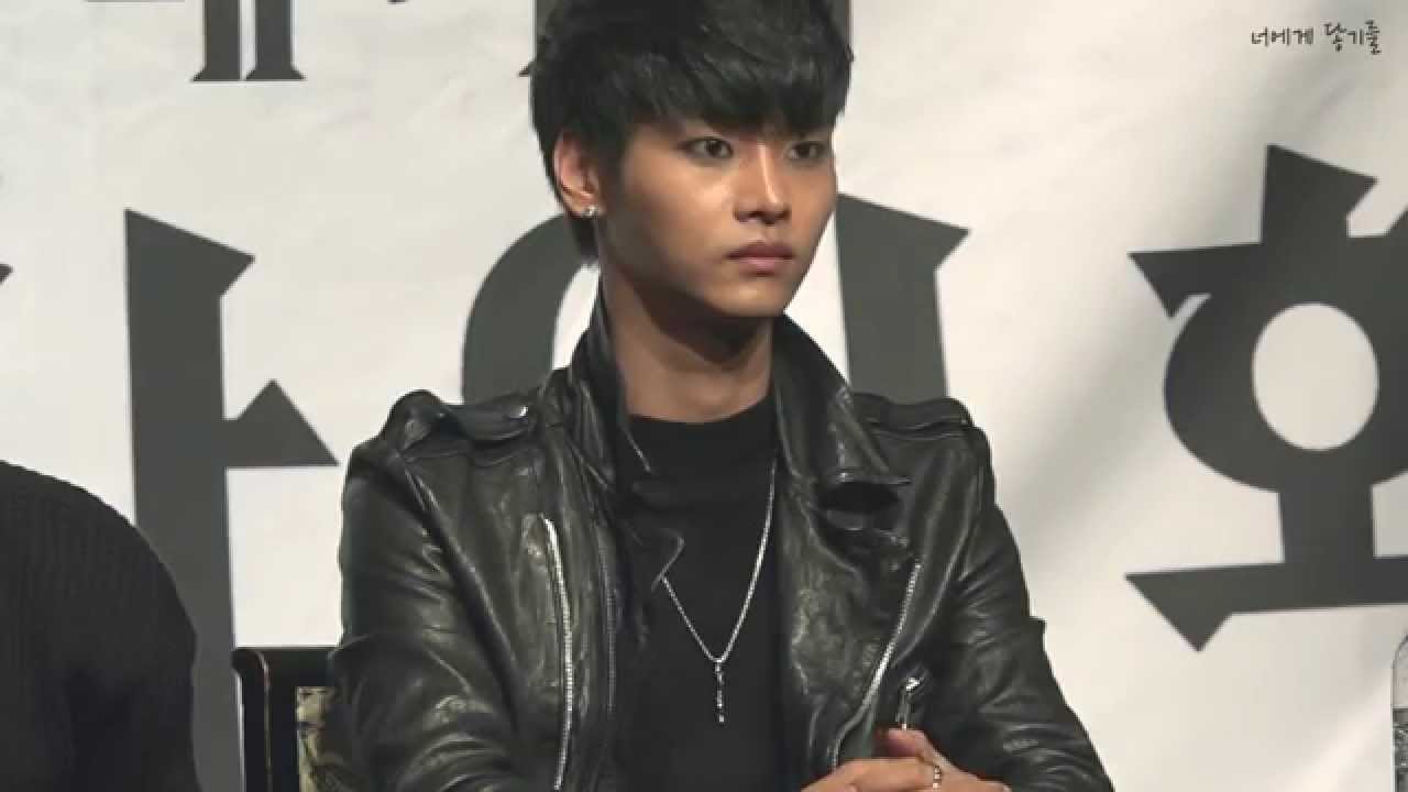 141031 건대 팬사인회 VIXX N - 울적한 동생에게 학연이 형아가 사준 선물!