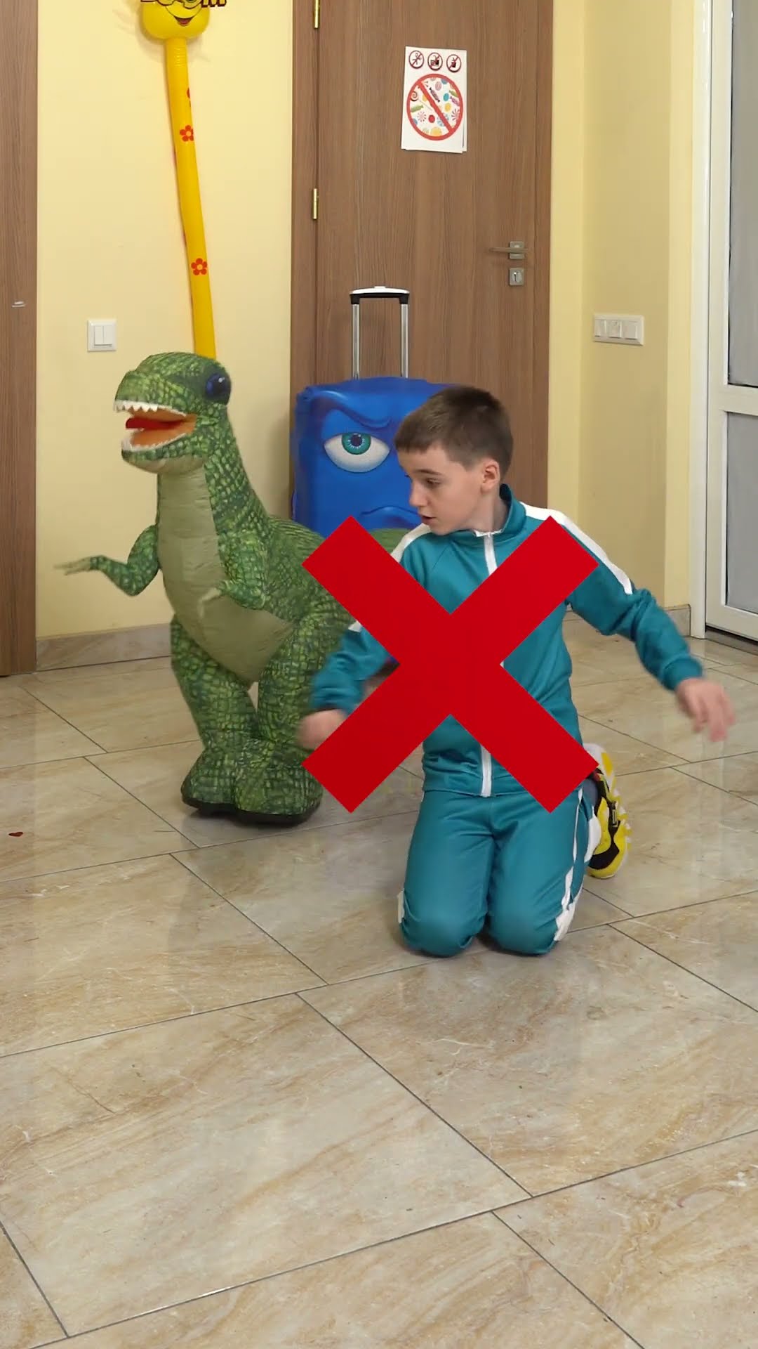 SQUID GAME - dinosaur imposter