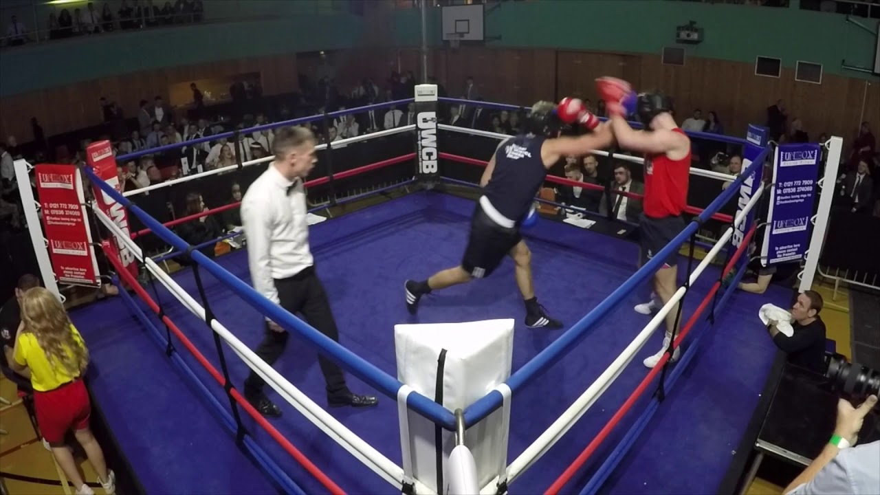Ultra White Collar Boxing Milton Keynes Spike Tyson Vs Ruairi Bray