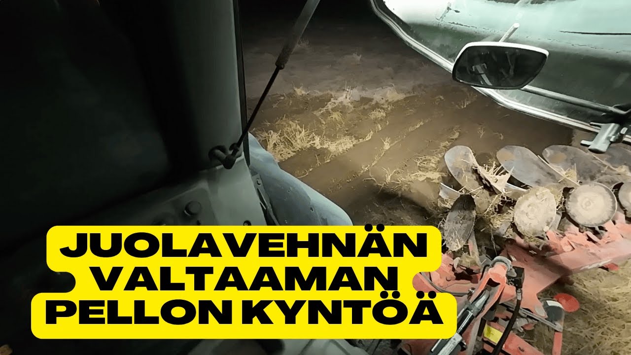 Juolavehnän valtaaman pellon kyntöä