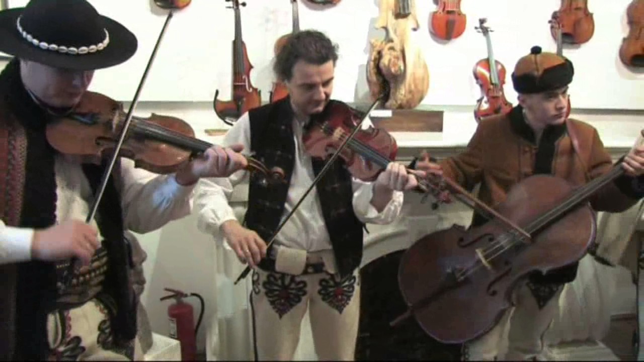 21 X 2016WYSTAWA  PRAC ABSOLWENTÓW,GAL W J Kulczyckich 140 lecie Szk.im.A.Kenara.Aut;Janusz Tomczak