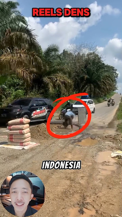 Warga Memperbaiki Jalan Berlubang ☝❗❗#shorts #videoshort #viralvideo