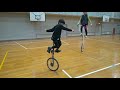 背の高い一輪車(スター)でアイドリング100回練習　八田荘小学校一輪車クラブ