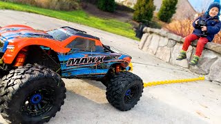 NEW MAXX FROM TRAXXAS HAVING FUN PLAYTIME with Elias