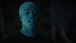 Watchmen 1X08 A God Walks Into Abar