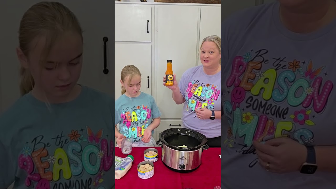 Make Buffalo Chicken Dip with us!😋