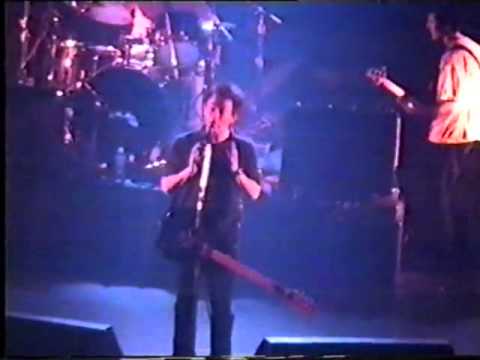 radiohead - nobody does it better (live in brussels 12-05-1995)