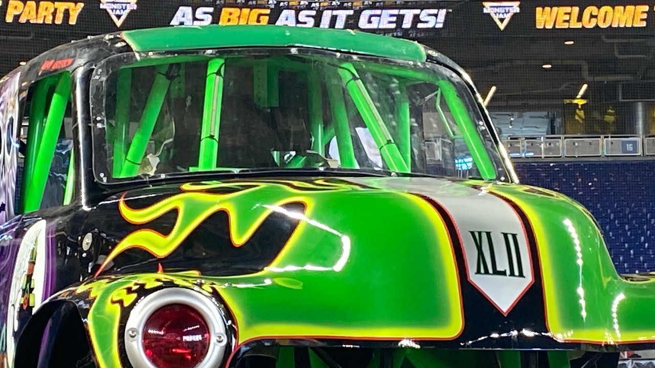 Monster Jam Miami, FL 2025 (Intros & Racing Highlights) Show 2