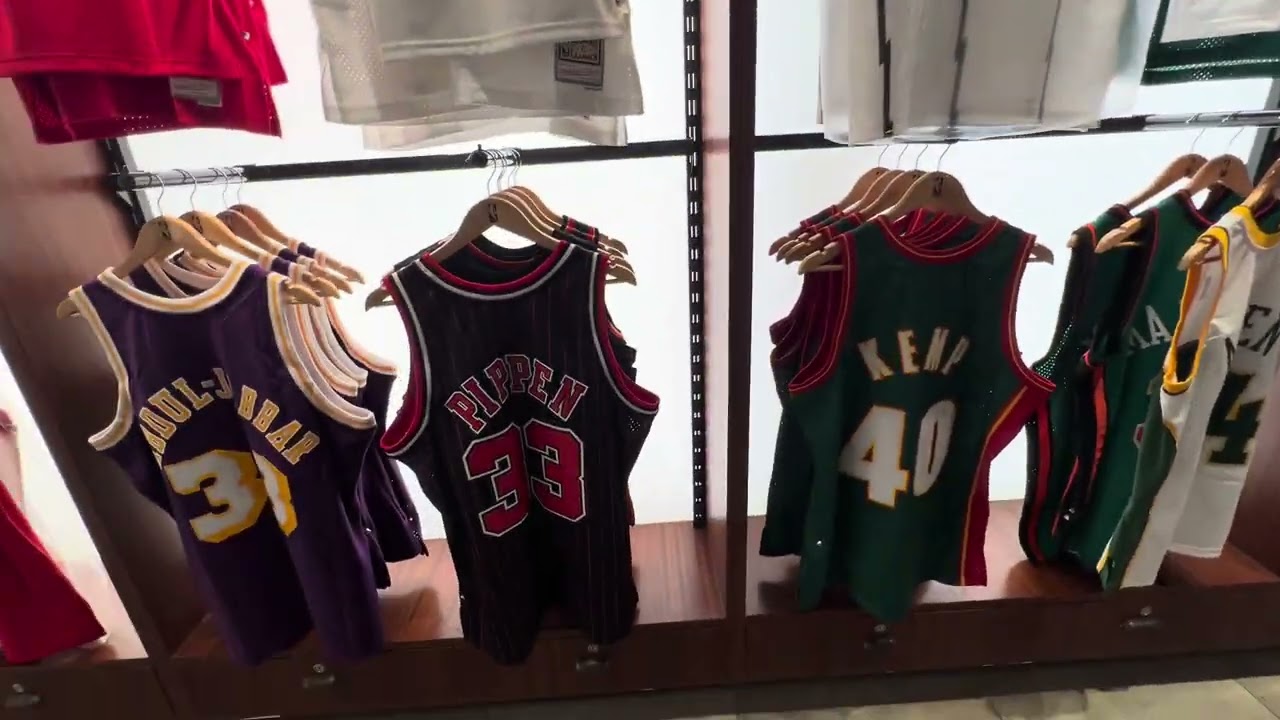 NBA store - MOA