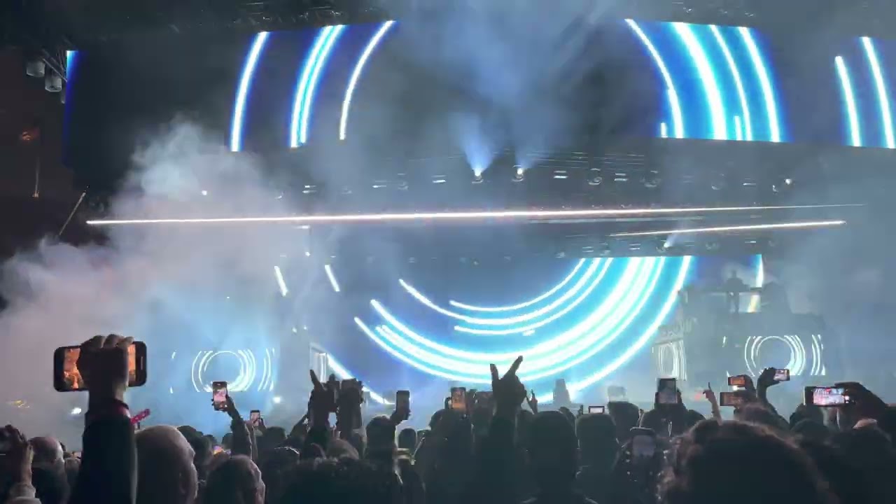 Kx5 - Escape Intro (LA Memorial Coliseum) adlı videoyu YouTube'da izle Kx5 - Escape Intro (LA Memorial Coliseum) adlı videoyu YouTube'da izle