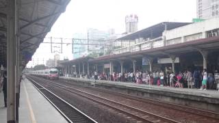 122次 EMU1200 紅斑馬自強號 台鐵 桃園車站 到站