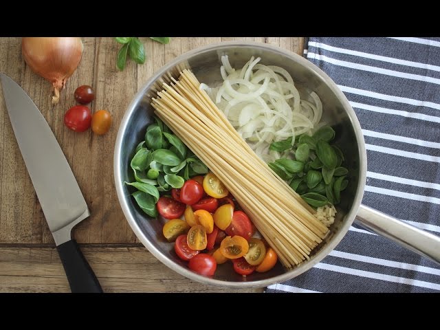 One-Pan Pasta Recipe (With Video and Step-by-Step)