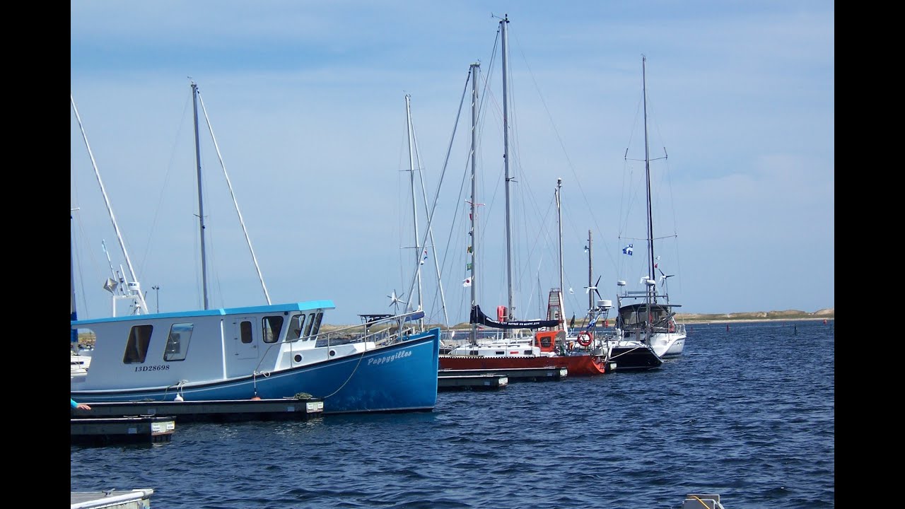 La grave, sur l'Ile du Havre Aubert, au bout de la route. YouTube