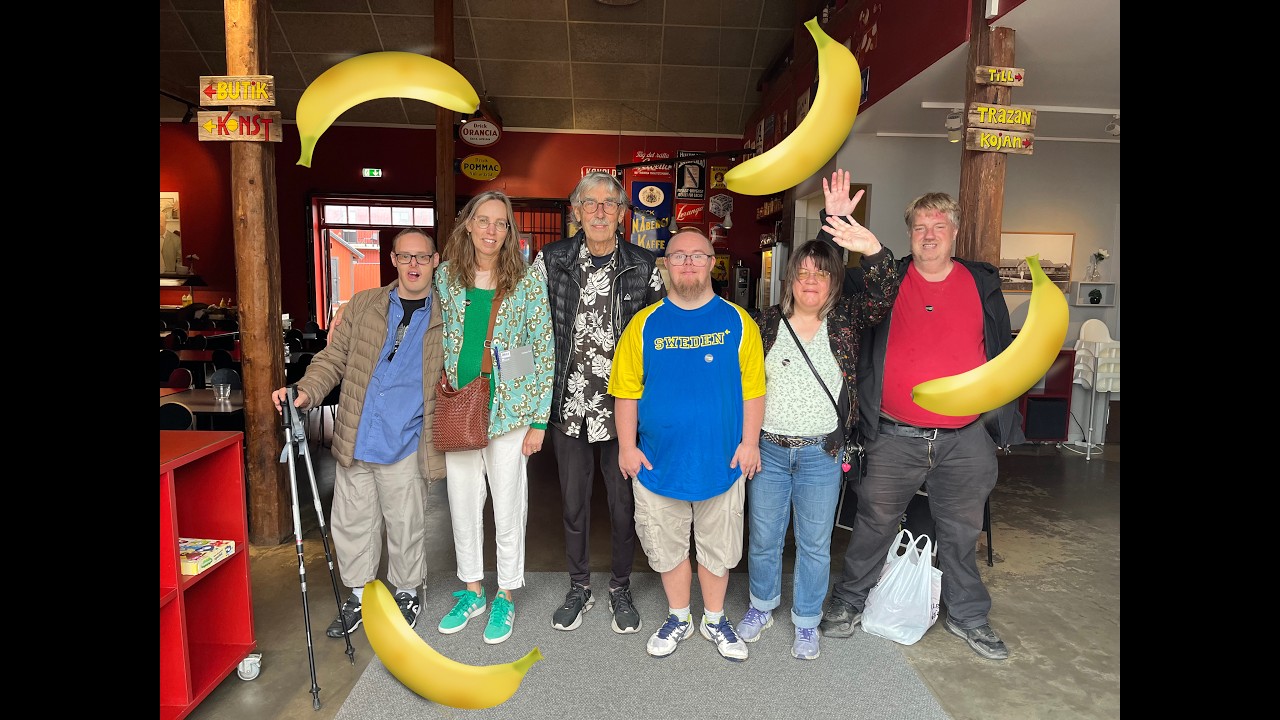 Redaktionen besöker Lasse Åberg på Åbergs Museum.