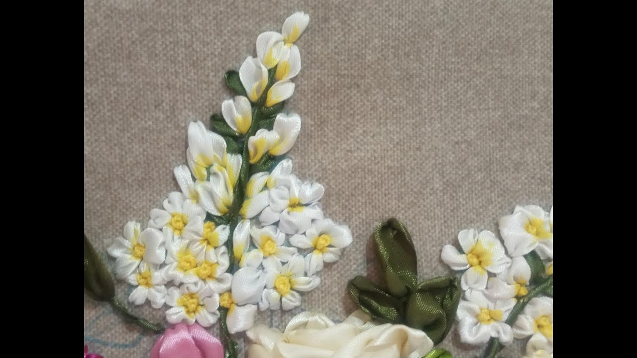 تطريز وردة حميلة بشرائط الساتان