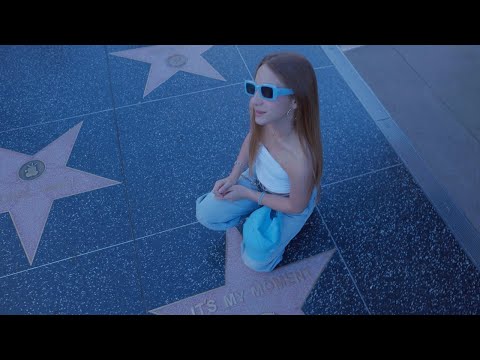 Mandy Corrente - It's my Moment (Official Lyric Visualizer)