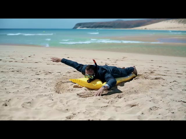 Funny Travel Agency Advertisement, short ad, commercial - YouTube