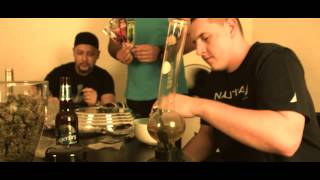 Fortay ft. Kerser & Redbak - Come Smoke With Me [Music Video] Resimi