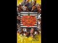 Trick or Treat Wreath #shorts