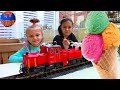 Влог Едим Мороженое Железная Дорога Поезд Мороженого Видео для детей Ice Cream for Kids