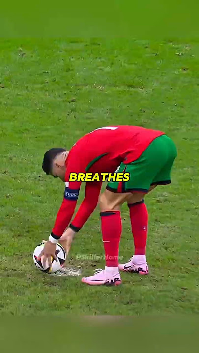 Ronaldo Never Gives Up! ⚽🔥 From Miss to Glory #ronaldo #soccer #premierleague #shorts