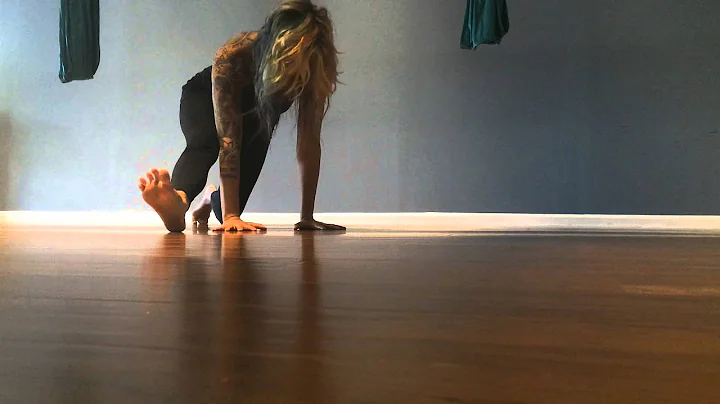 Moon Cycle Yoga Practice with Sarah Starnes