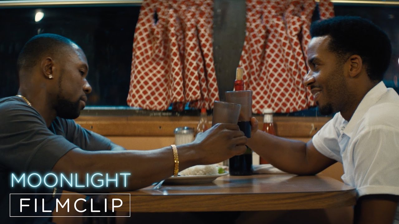 MOONLIGHT | Clip | "Black & Kevin stoßen an"