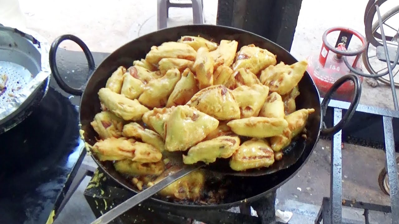 Quick Evening Snacks with Leftover Bread Bajji | Fresh Garam Breakfast for Hyderabadi People | Street Food Catalog