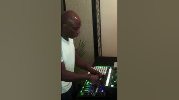 Live Techno + Bass & Vocal Loop + TR-8S W/U-he Diva 💫🪐 #shorts #ableton #tr8s