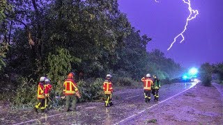 [GIGANTISCHE SHELF-CLOUD & BLITZEINSCHLAG] HEFTIGES UNWETTER ~ FEUERWEHREN im DAUEREINSATZ