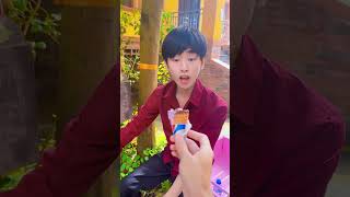 掉地上的冰淇淋给唐三吃 #斗罗大陆唐三小舞 #斗罗大陆