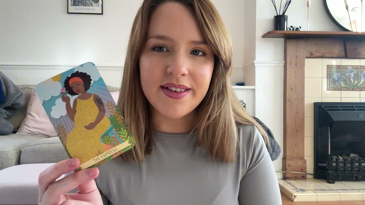 CAREER AND MONEY READING ✨