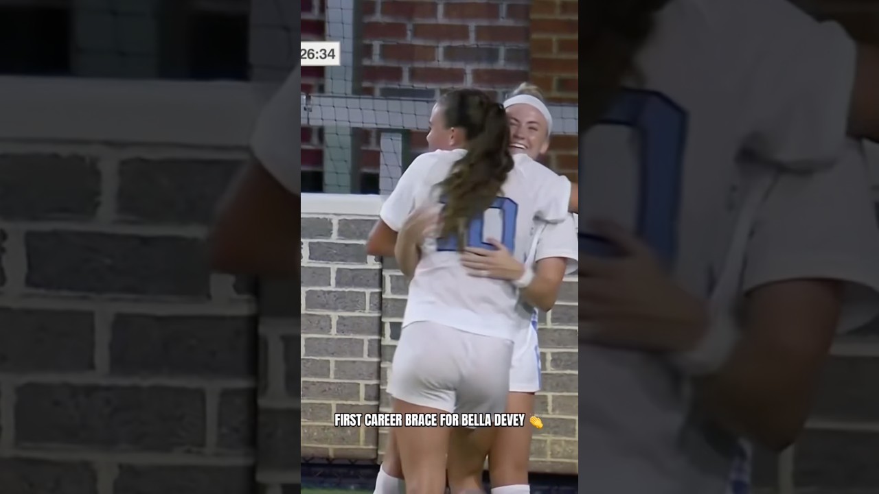 Bella nets two within seven minutes 😱#unctarheels #unc #ncaasoccer #collegesoccer #soccer #sports